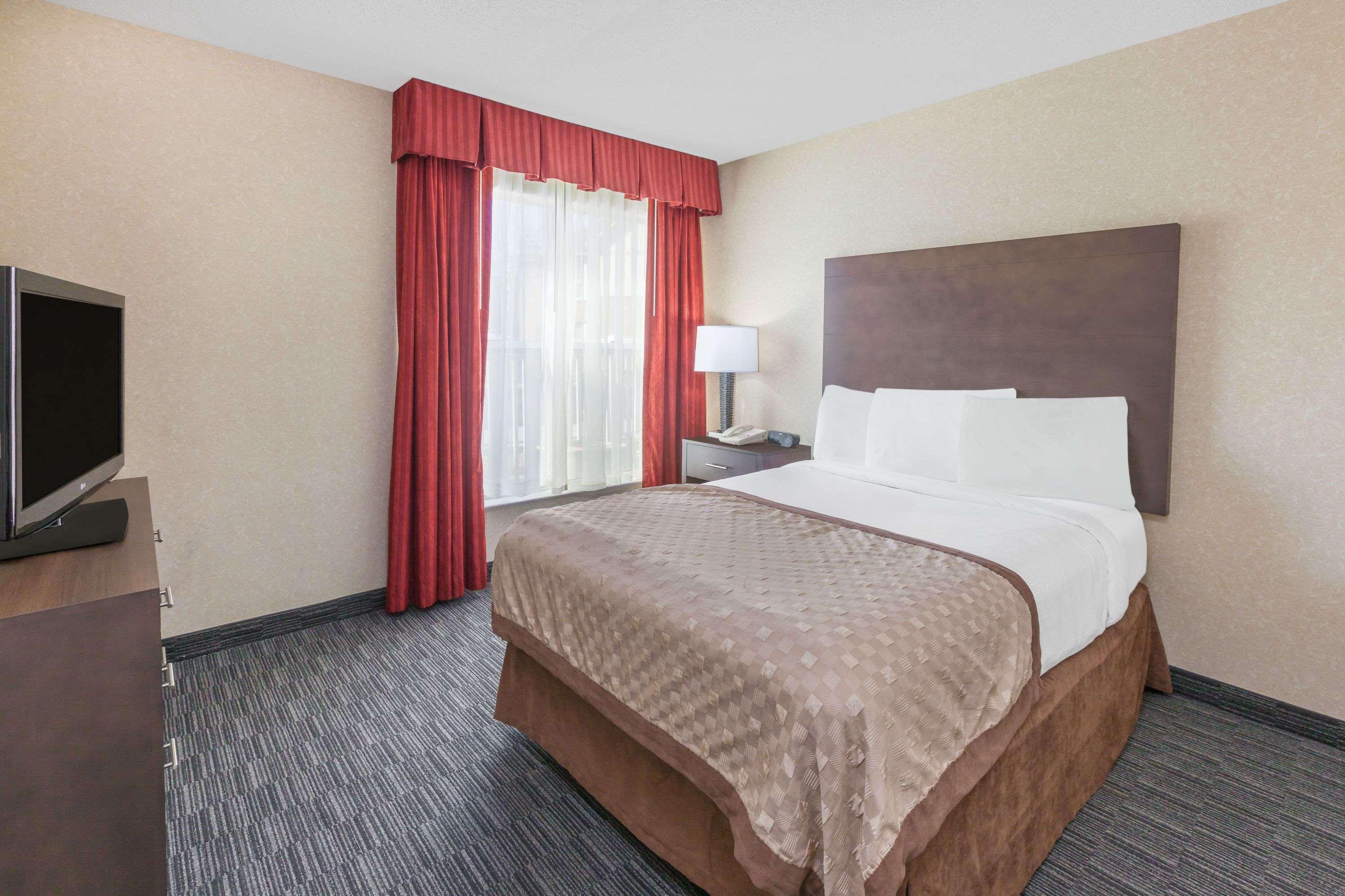 Affordable Suites Of America Detroit-วอร์เรน ภายนอก รูปภาพ