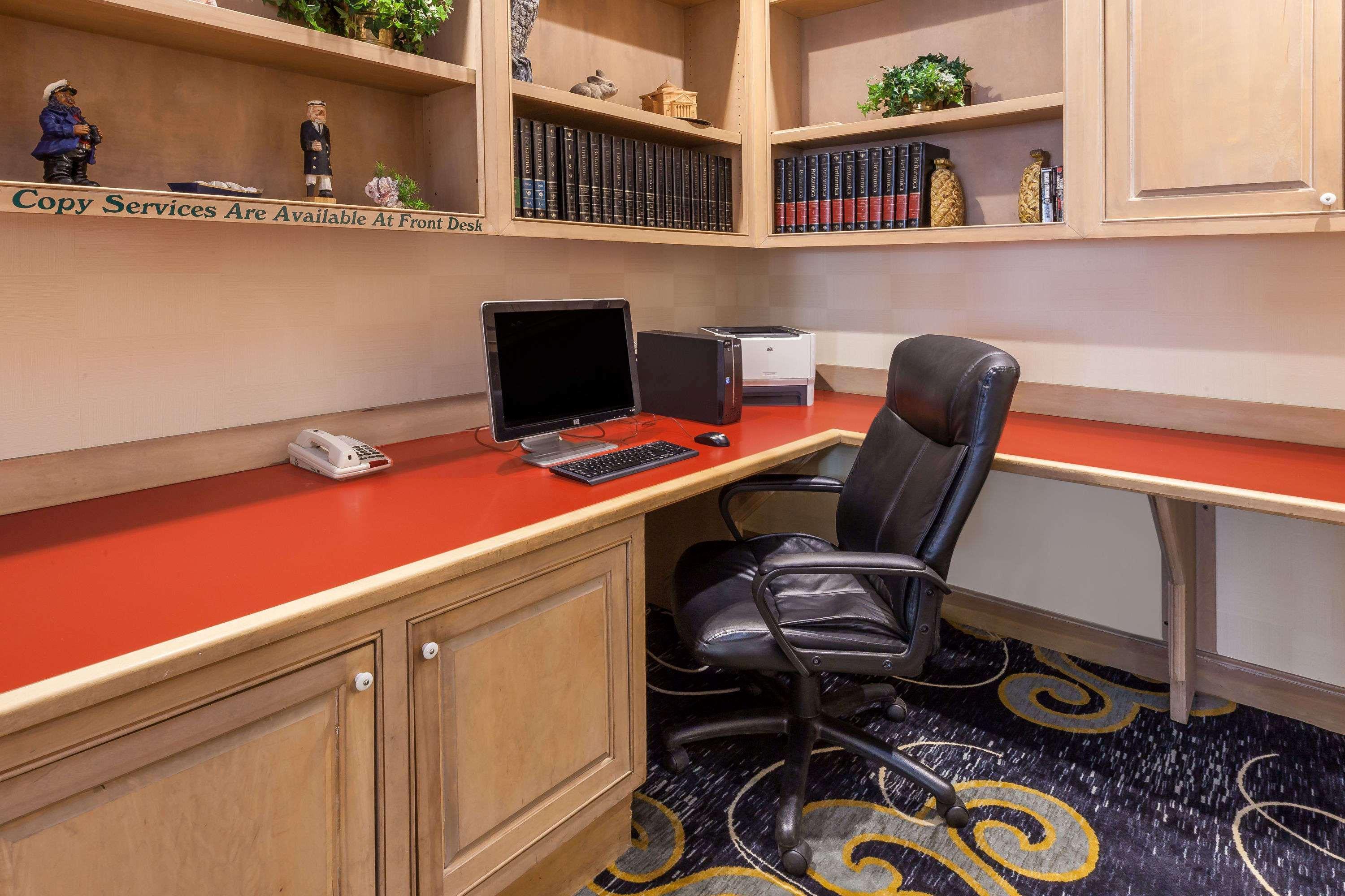 Affordable Suites Of America Detroit-วอร์เรน ภายนอก รูปภาพ